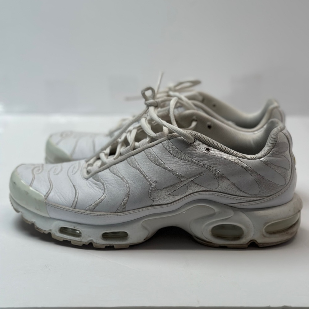 Nike air max plus - white